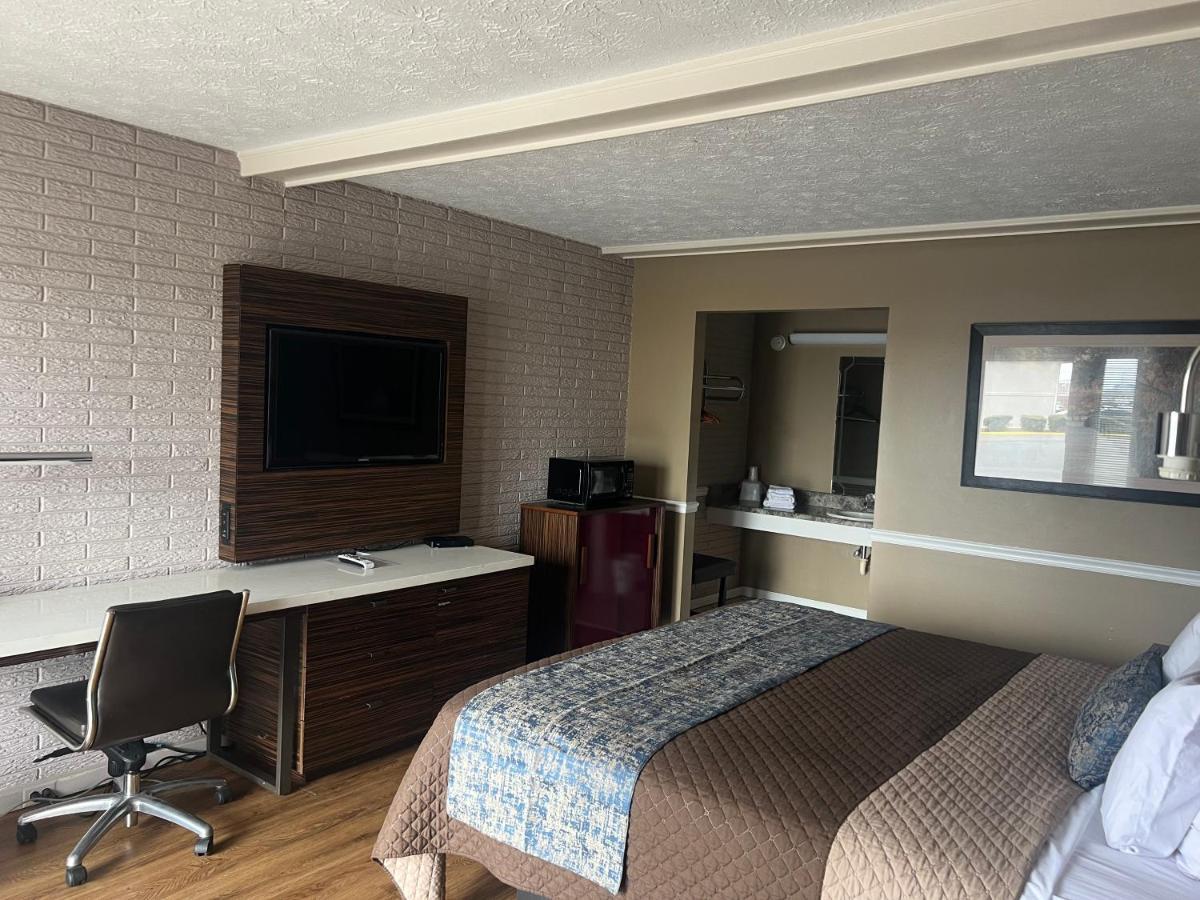 Towne Hotel 4*