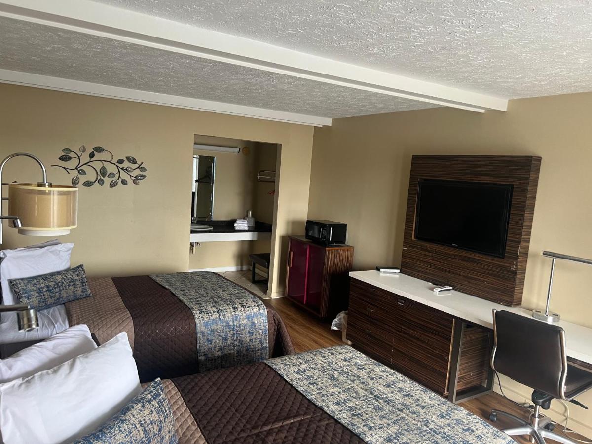 Towne Hotel